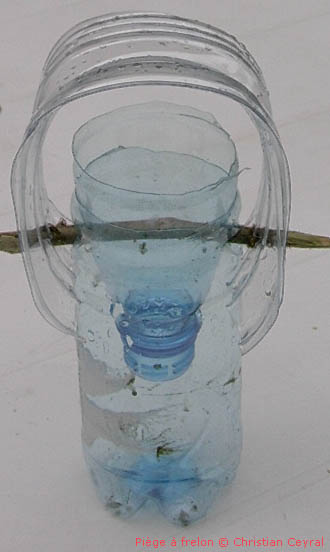 val van mineraalwaterfles ( met'lux'dakje)