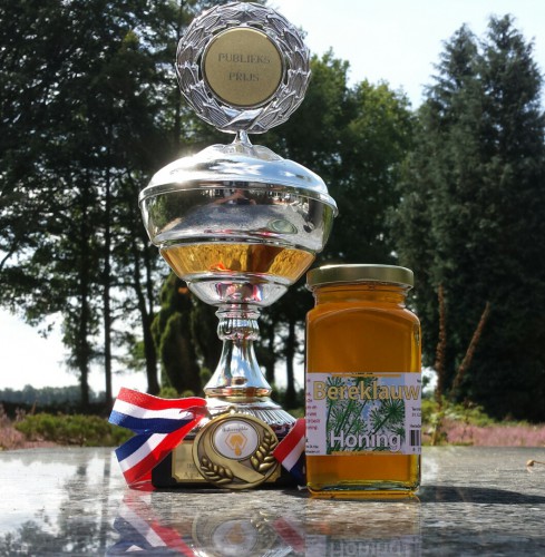 De begeerde trofee die iedere imker zich zou wensen.