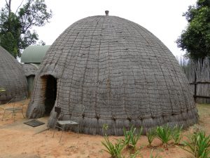 bijenkorf-swazi-hut.jpg